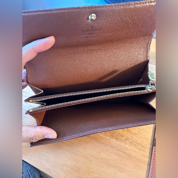 [SOLD] Louis Vuitton Sarah wallet monogram - Picture 6 of 8